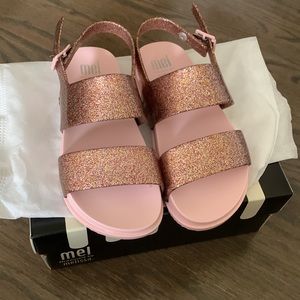 *brand new little girls sandals!!!